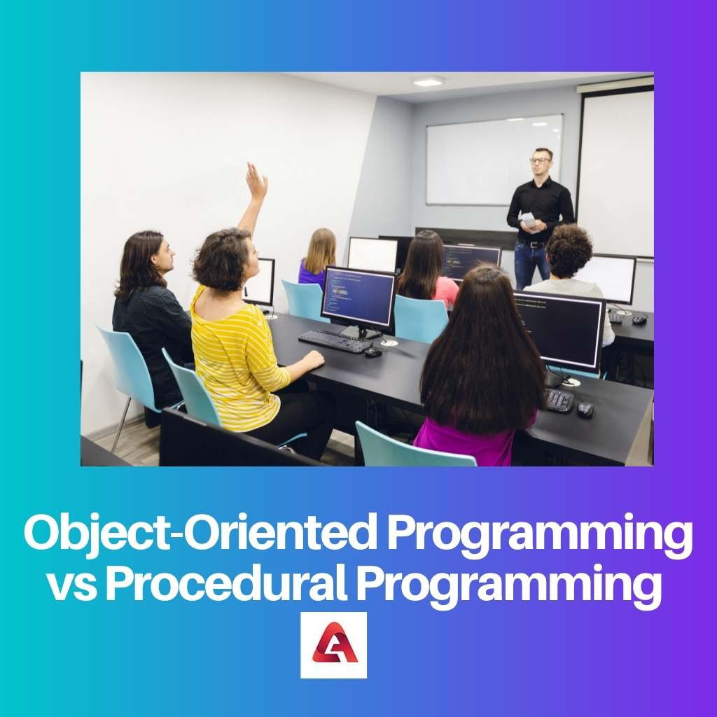 Object Oriented Programming vs Procedural Programming