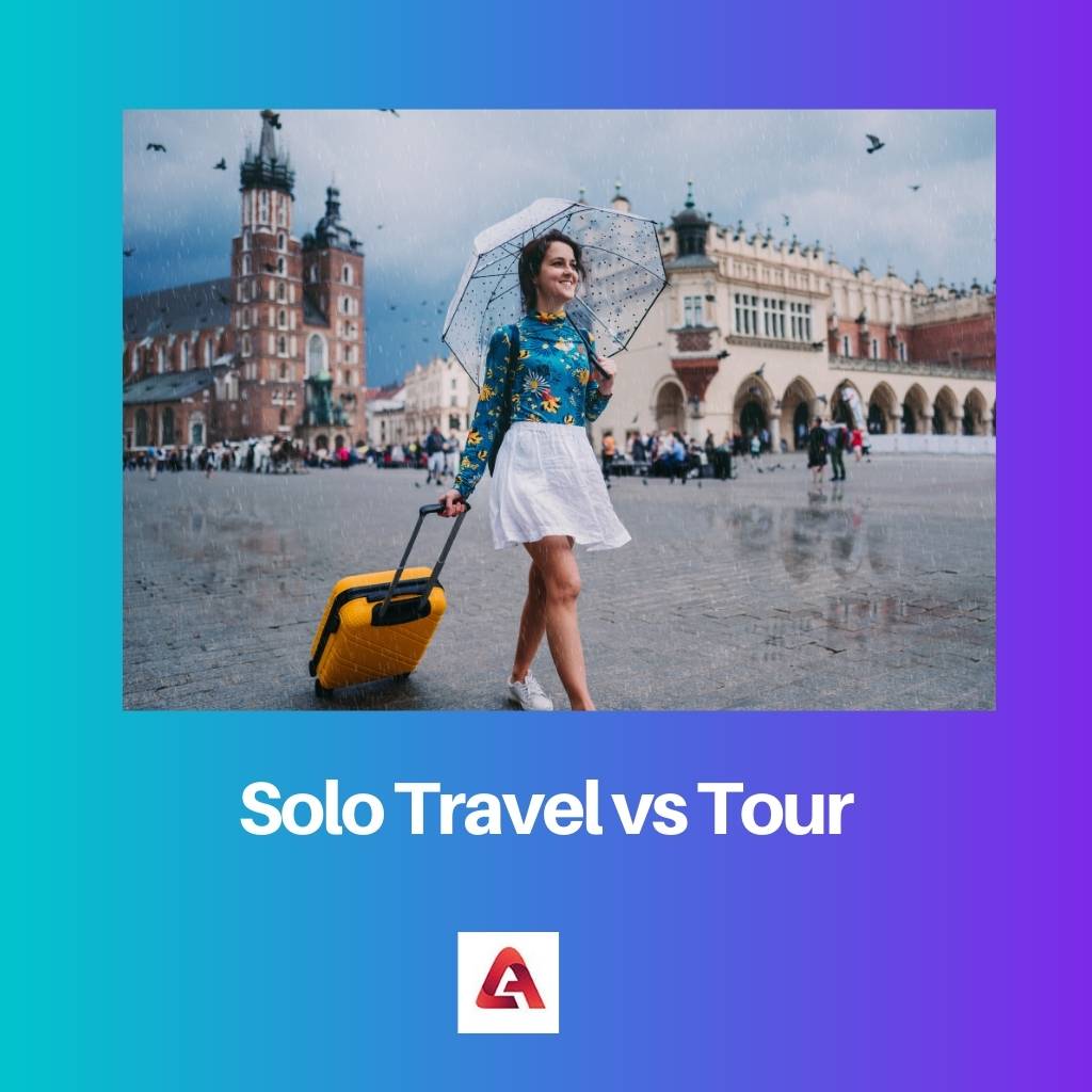 Solo Travel vs Tour